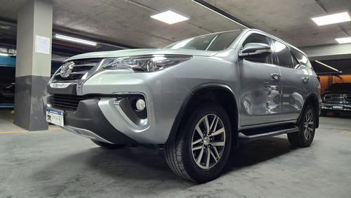 Toyota Hilux SW4 2.8 Srx 177cv 4x4 7as