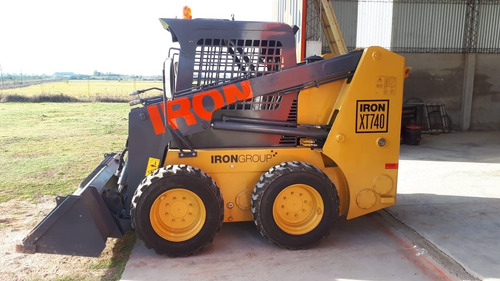 Imagen 2 de 14 de Minicargador Iron Xt 740 De 0.45 M3 (780 Kg)