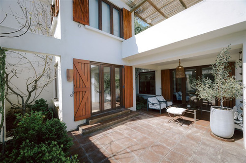 Impecable Y Práctica Casa En Condominio Casa Pueblo Cachagua