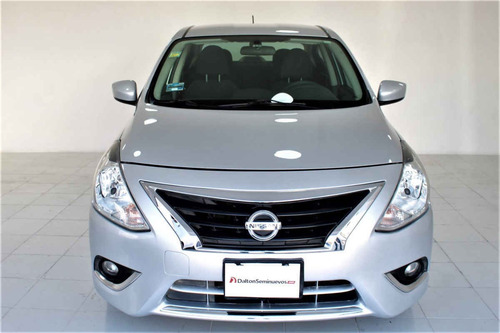 Imagen 8 de 15 de Nissan Versa 2015 4 Cilindros