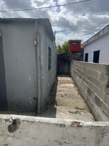 Se Alquila Apto Con Patio 2 Dormitorios En Piedras Blancas