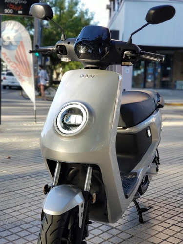 Imagen 1 de 7 de Moto Electrica, Nuuv M+