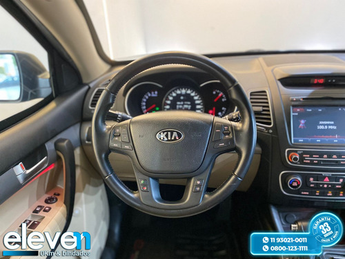 Imagem 9 de 13 de Kia Sorento 3.5 V6 24v 270cv 4x2 Aut. 2014/2015