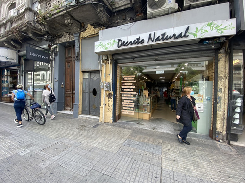Alquiler Local Comercial 200 Mts 2 En 18 De Julio Cordón.