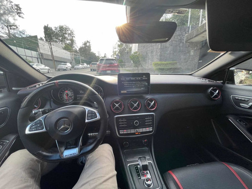 Imagen 6 de 10 de Mercedes Benz A45 Amg