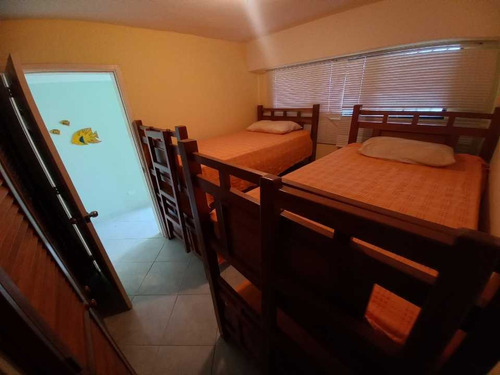 Imagen 10 de 13 de En Venta Apartamento En Chichiriviche