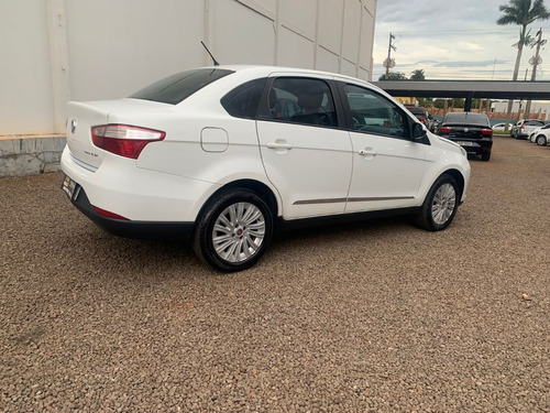 Imagem 7 de 12 de Fiat - Grand Siena Essence 1.6 16v