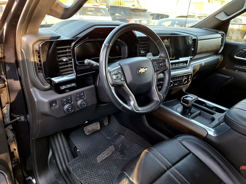 Chevrolet Silverado HIGH COUNTRY 3.0L AUT