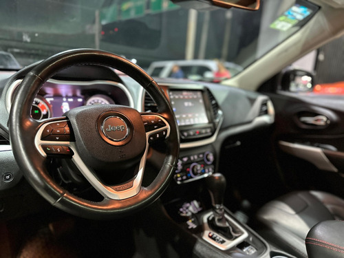 Jeep Cherokee 3.3l Trailhawk At