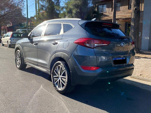 Imagen 10 de 25 de Hyundai Tucson 2.0 De 155cv 2017 Aut 2a Mano Serv Of 47000km