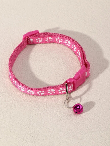Collar Para Perro O Gato Regulable Con Diseño De Garritas Color Fuccia Tamaño Del Collar Medium