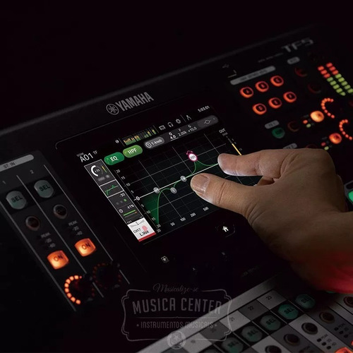 Mesa De Som Digital Yamaha Tf3 24 Canais