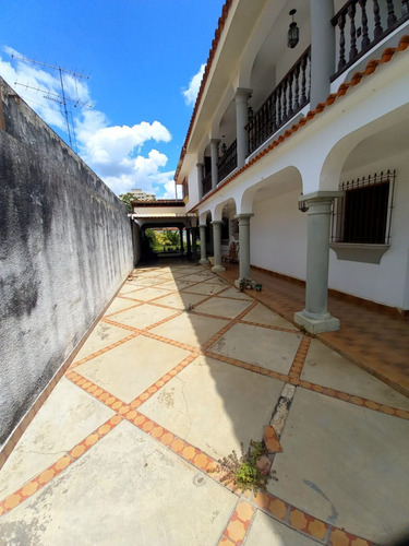 Imagen 8 de 17 de Yosmar & Fernando Alquila Casa Comercial En La Viña , Valencia, El Viñedo, Carabobo, Charlotte