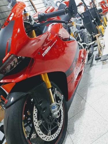 Ducati Panigale 1199 V2 S- Permuto Africa Twin Crf 1000
