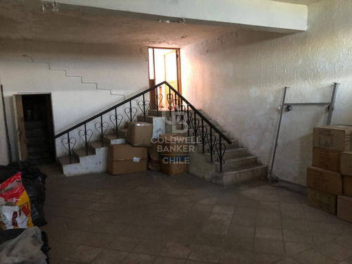 Gran Casa Con Ubicacion Privilegiada