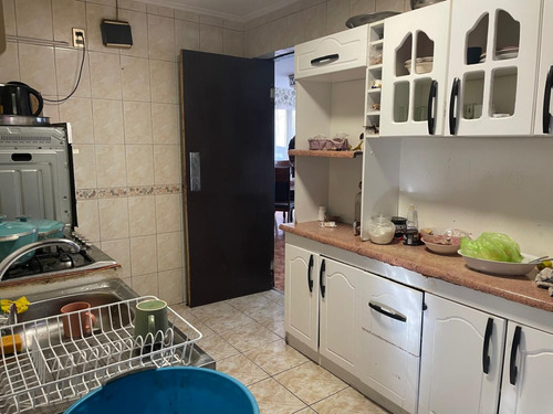 Venta De Amplia Casa, Terreno De 500m2 3d 2b, En La Florida