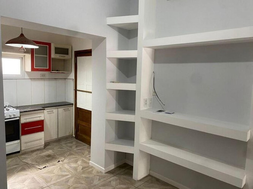 Casa En Venta - 2 Dormitorios 1 Baño - Pergamino
