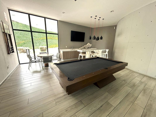 Departamento En Venta/renta A La Entrada De Querétaro Totalmente Amueblado Condominio Motto.