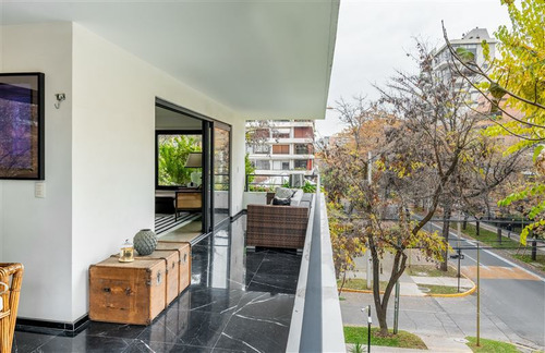 Departamento En Venta De 2 Dorm. En Las Condes
