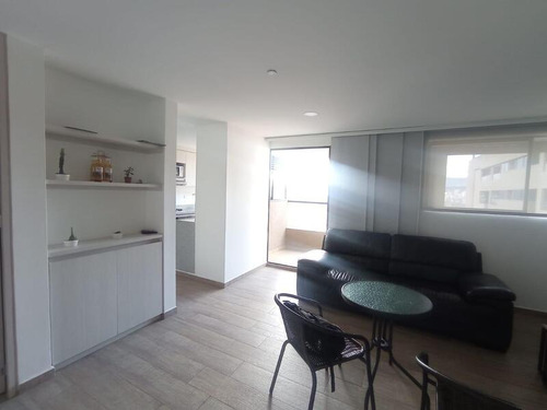 Apartamento En Arriendo Ubicado En Sabaneta Sector Loma Del Barro (24145).