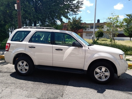 Imagen 3 de 9 de Ford Escape 2009 2.0 Xls Tela At