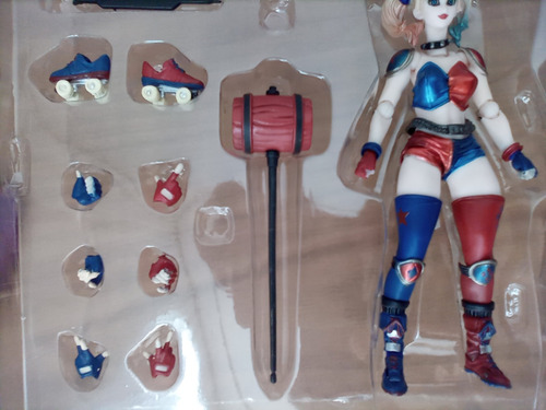 Arlequina Harley Quinn Revoltech Batman Coringa Bootleg