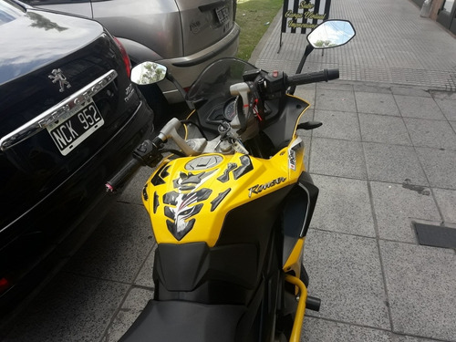 Bajaj Rouser Rs 200-2018 14000 Km Imp Est $410000 T/auto Mot