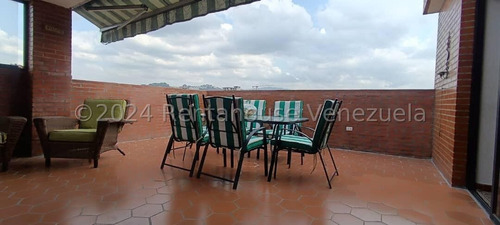 Lujoso Apartamento Ubicado En El Rosal Yb 24-27243
