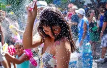 Comprar Nieve Espuma Carnaval X12 Cotillon 2019 Upd Egresados Artifi