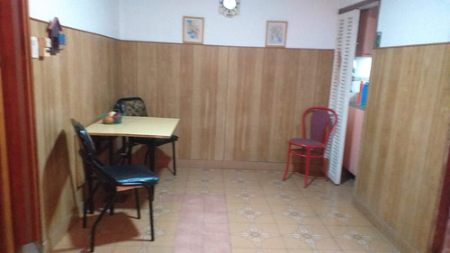 Casa 3 Ambientes En Caseros, Tres De Febrero