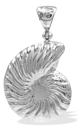 Dije Nautilus Con Incrustaciones De Nácar En Plata De Ley Color Blanco