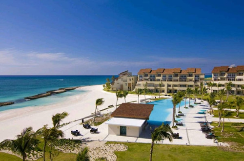 Condominio De Sotogrande At Cap Cana Con Vistas Al Mar Carib