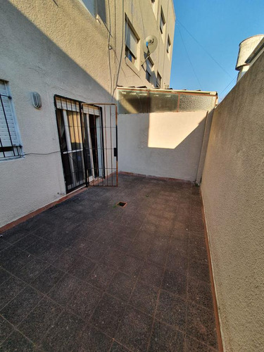 Ph En Venta - 2 Dormitorios 1 Baño - 65 Mts2 - La Plata