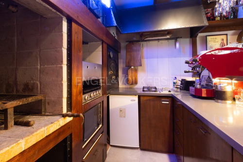 Casa En Venta Con Excelente Ubicación En Carrasco Id 5539