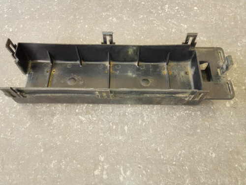 Tapa Inferior Fusiblera Externa Cherokee Xj 97-01 (56038364)