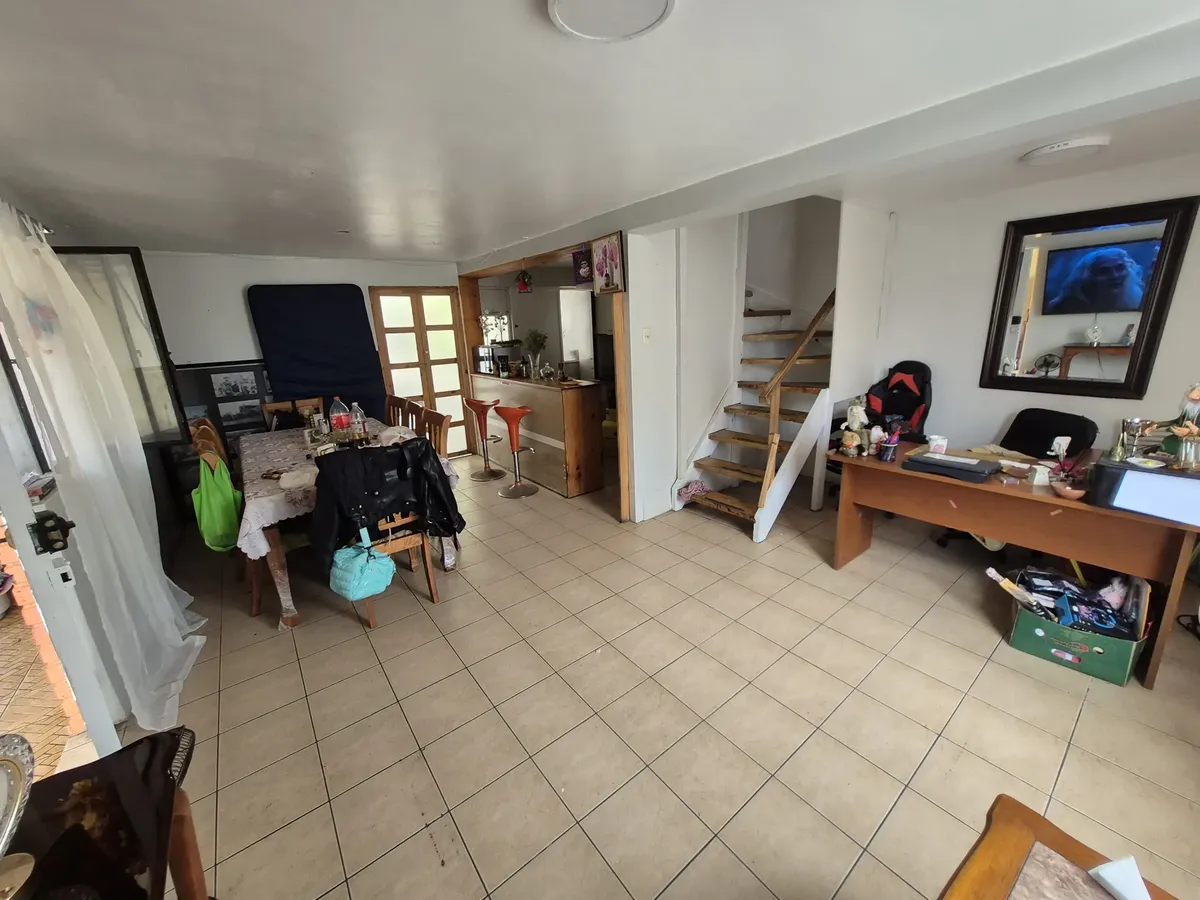Imagen 2 de 14 de Casa Solida 2 Piso 3dor 1baño 1estac Svirginia /castro Ramos