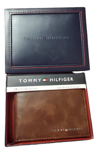 Billetera Tommy Hilfiger 31hp220086 Color Marrón Claro De Cuero