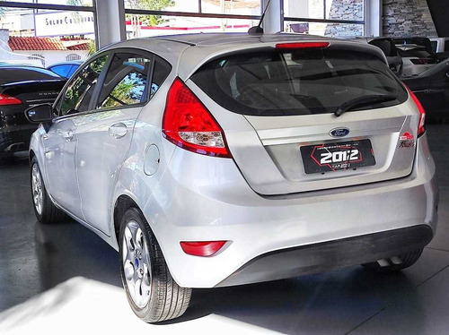 Ford Fiesta Kinetic Desing Titanium 2012 - Car Cash