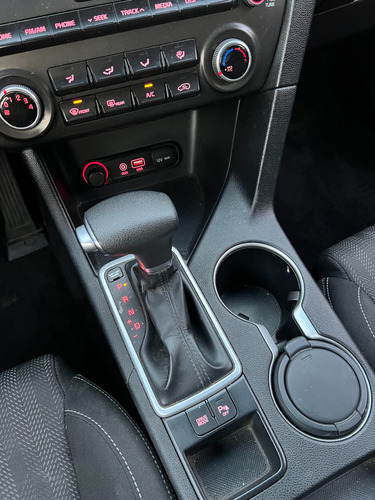 Kia Sportage Lx 2.0 Gsl At 2wd 6ab