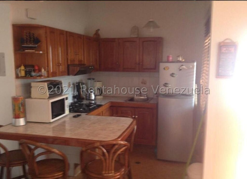 Imagen 3 de 13 de Leida Falcon Rentahouse Vende Townhouse En Chichiriviche Falcon 23-7035 Lf