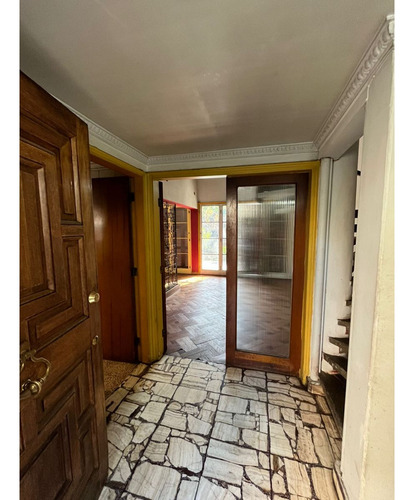 Clp $495.000.000 Casa 4d + 2b + Servicios. Plaza Ñuñoa. Call