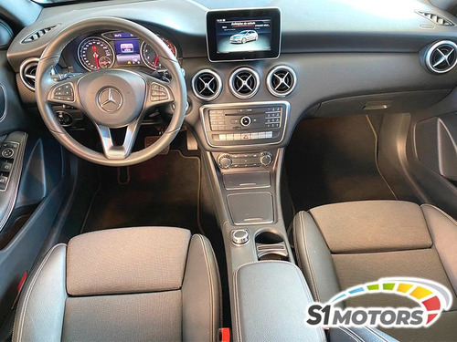 Imagem 3 de 8 de Mercedes Benz A 200 1.6 Turbo Preto 2016