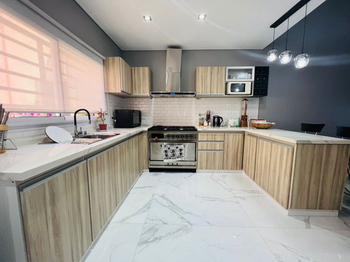 Casa En Venta En Lanús Este