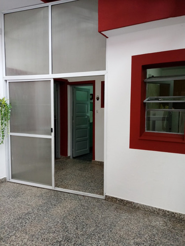Ph Tipo Casa De 3 Amb En Ciudadela Con Patio Y Terraza