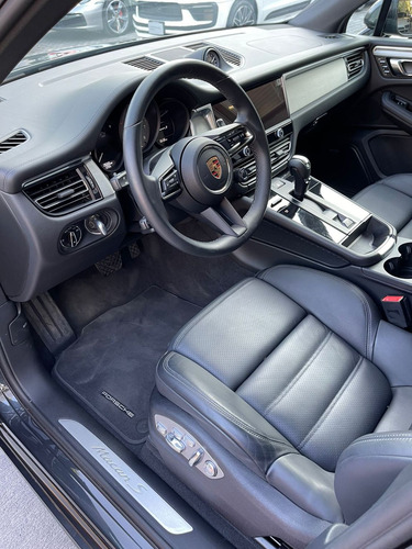 Porsche Macan 2024