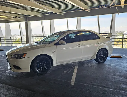 Mitsubishi Lancer 2.0 Es Cvt Mt