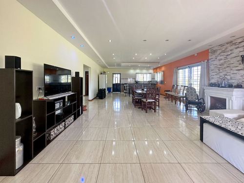 Quinta En Venta En Viejos Ombues