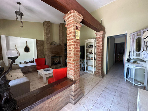Venta Casa 3 Dorm Planta Baja Villa Belgrano Pileta Y Cochera