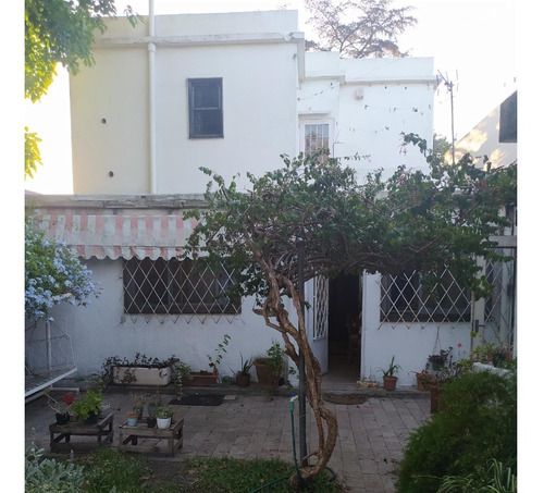Imagen 3 de 12 de Vendo Muy Buena Casa En 2 Plantas Sobre Garzón Gge Para 2 O 3 Autos Buena Opción Acepta Banco
