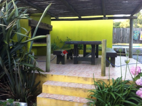 Imagen 24 de 30 de Casa 3 Dormitorios. Completa. Ideal Para Sus Vacaciones. Consulte.- Ref: 6052